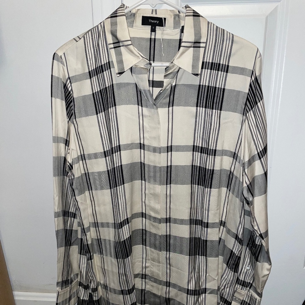 Theory Plaid Button down shirt Women’s Size Small